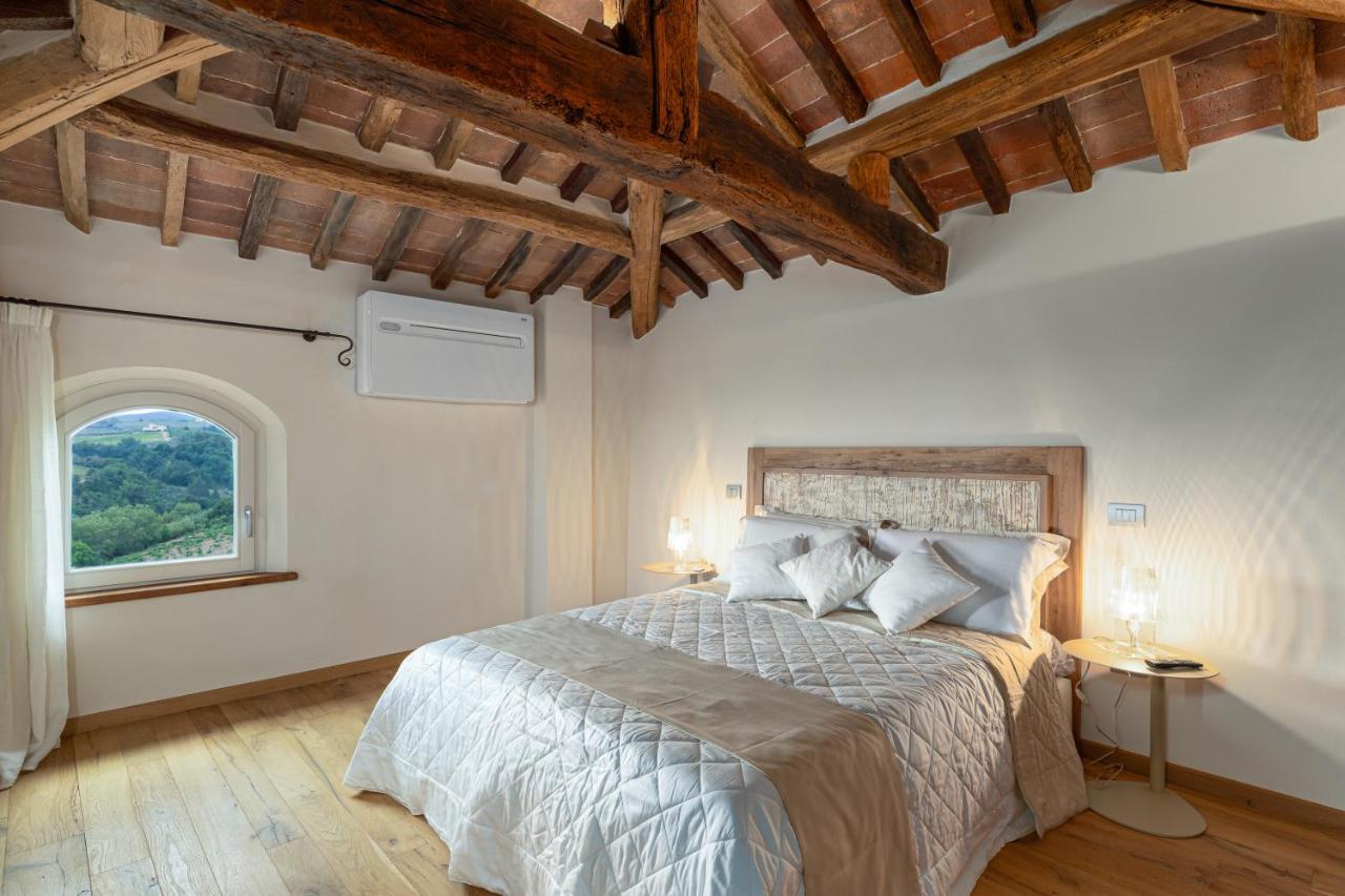 Il Castro Luxury Apartments Сан-Джиминьяно Экстерьер фото